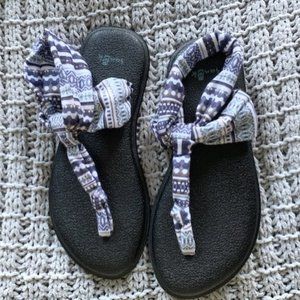 Sanuk Yoga Sling Sandals  Youth Girls Sz 2-3